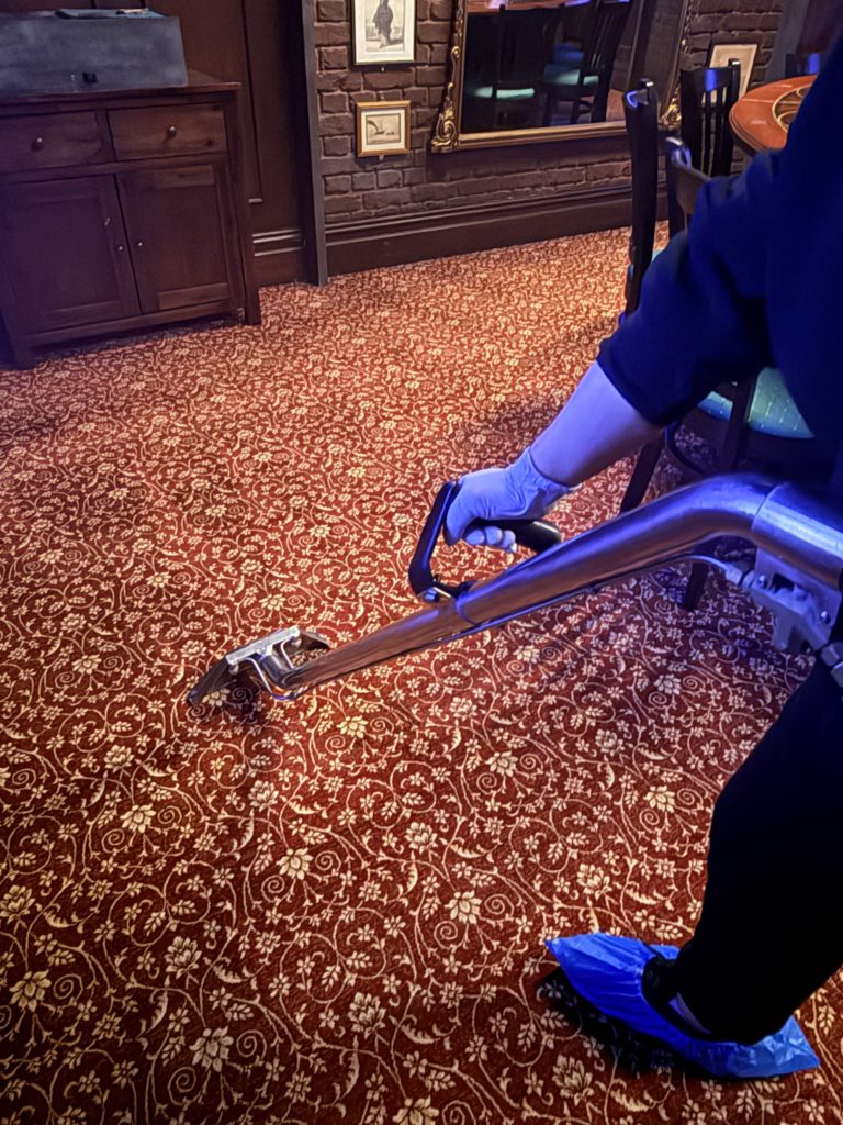 Professional carpet cleaning in Pimlico SW1 using hot water extraction on patterned commercial carpet